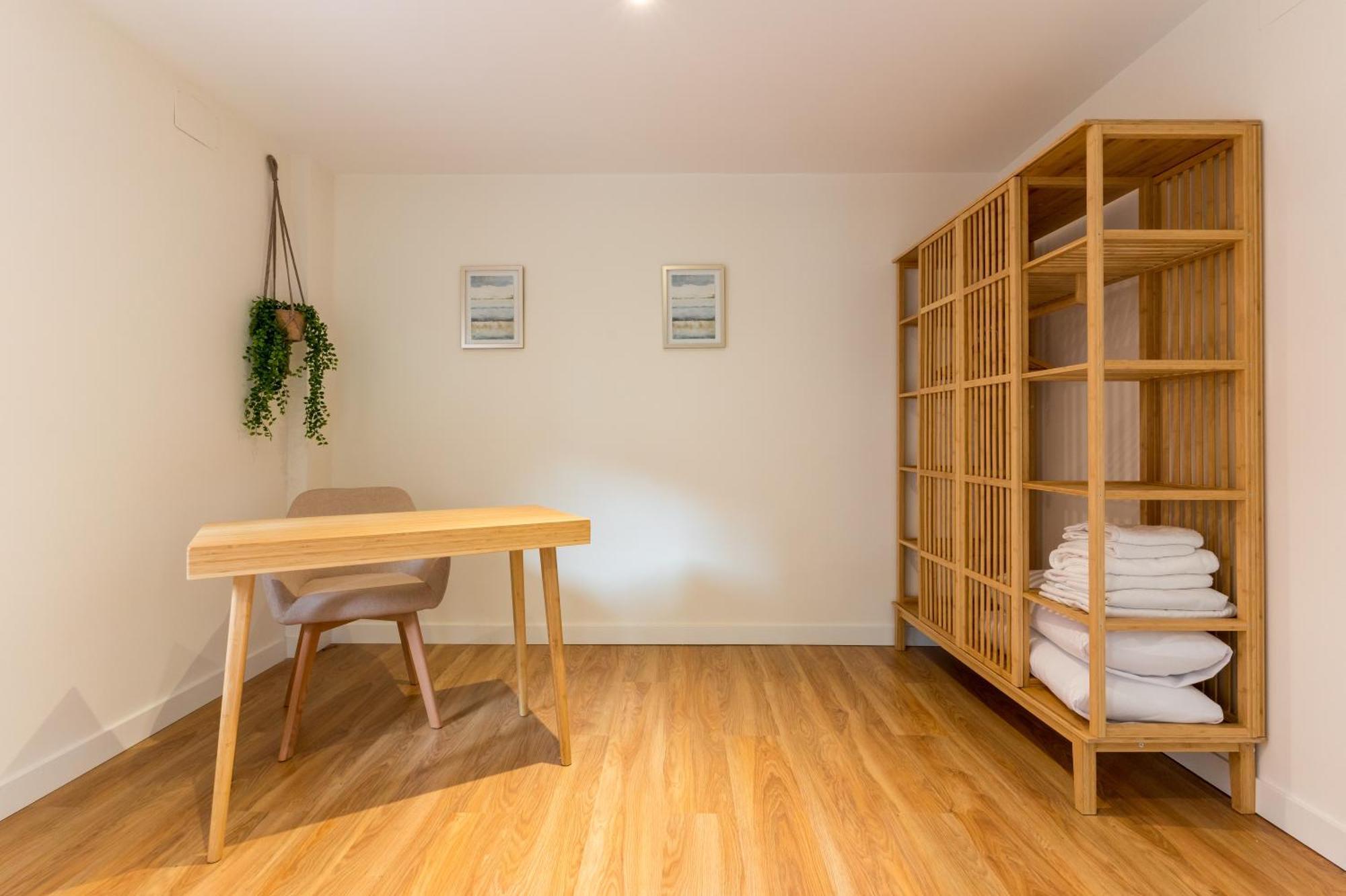 Cozy Apartment- 1bd 1bth- Plaza Castilla * Madrid