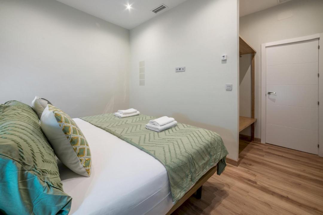 Apartment 2 Bedrooms 1.5 Bathrooms Furnished - Justicia - Refurbished - Mintystay Madrid
