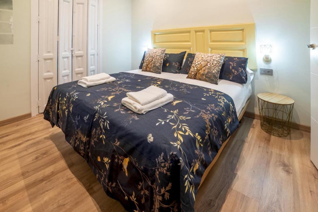 2 Bedrooms 1.5 Bathrooms Furnished - Justicia - Refurbished - Mintystay * Madrid