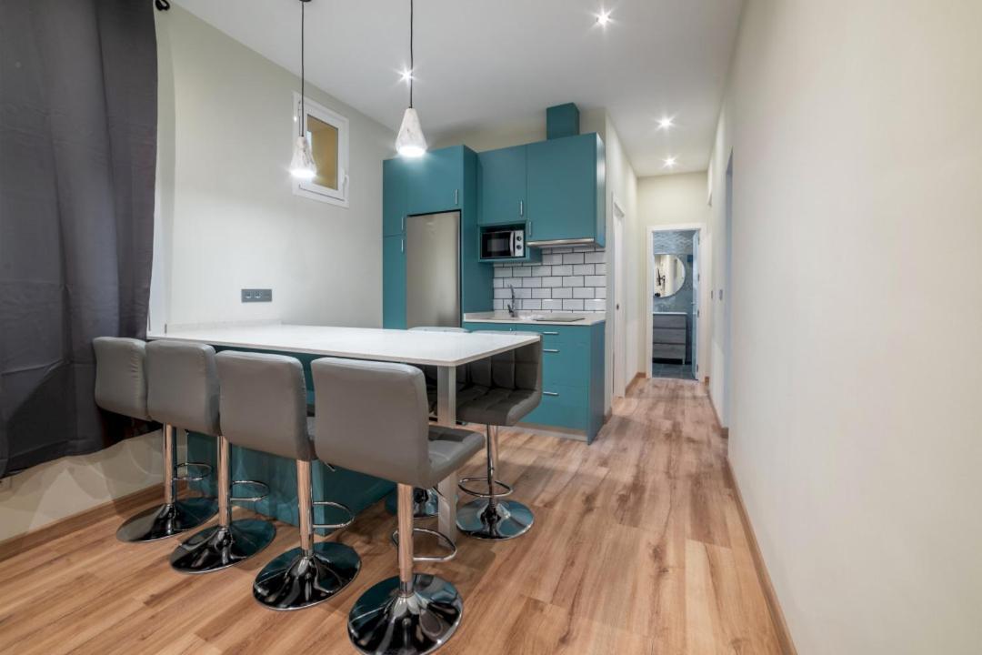 2 Bedrooms 1.5 Bathrooms Furnished - Justicia - Refurbished - Mintystay *
