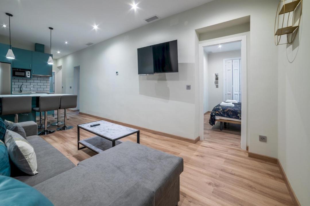Apartment 2 Bedrooms 1.5 Bathrooms Furnished - Justicia - Refurbished - Mintystay Madrid
