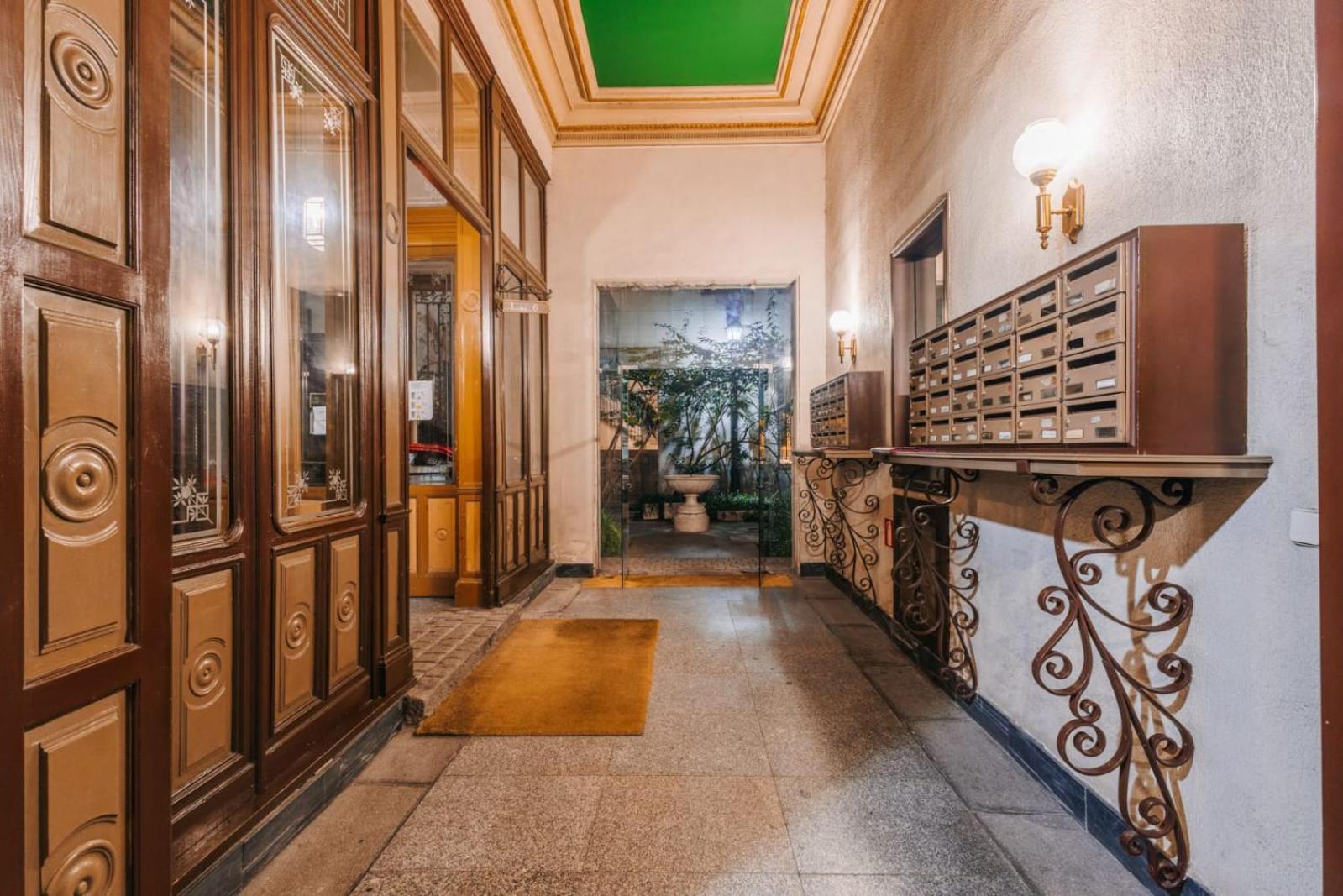 Stunning Near Gran Via Metro Appartement *