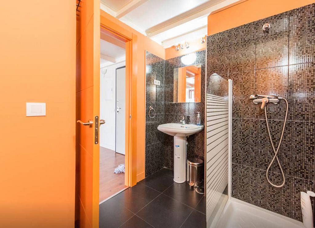 Apartment Village Tovar - Herrera Oria *
