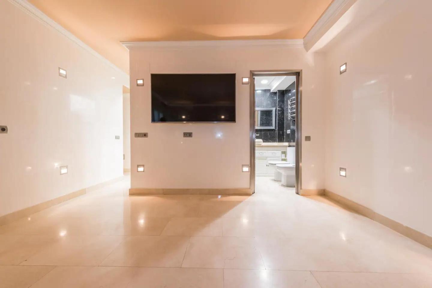 Apart. Loft . Barrio De Salamanca. Milla De Oro Apartamento *