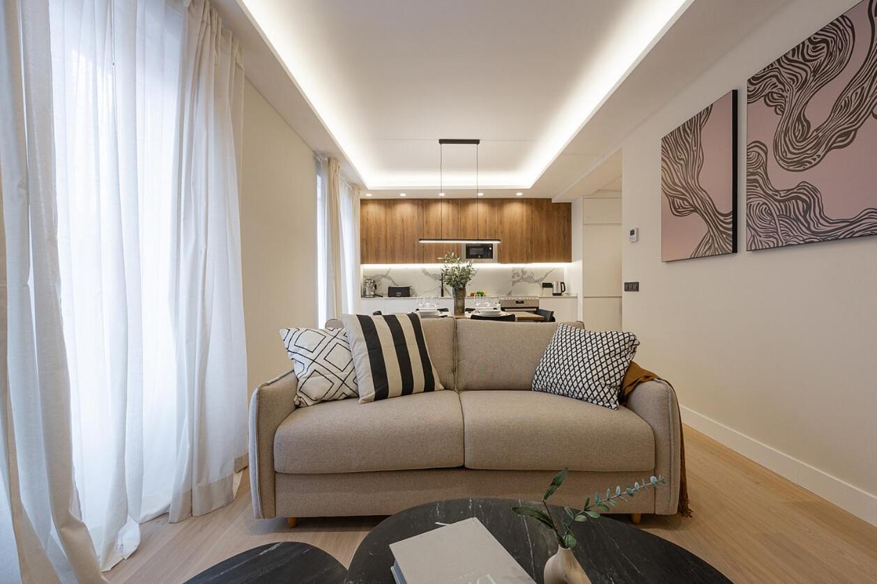 Gran Via Xv Calle De Conchas 4br 4bh Appartamento Madrid
