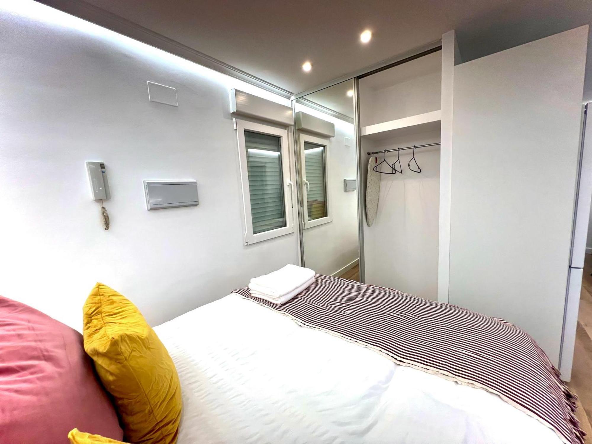 In The Heart Of Madrid-piso En Malasana Madri