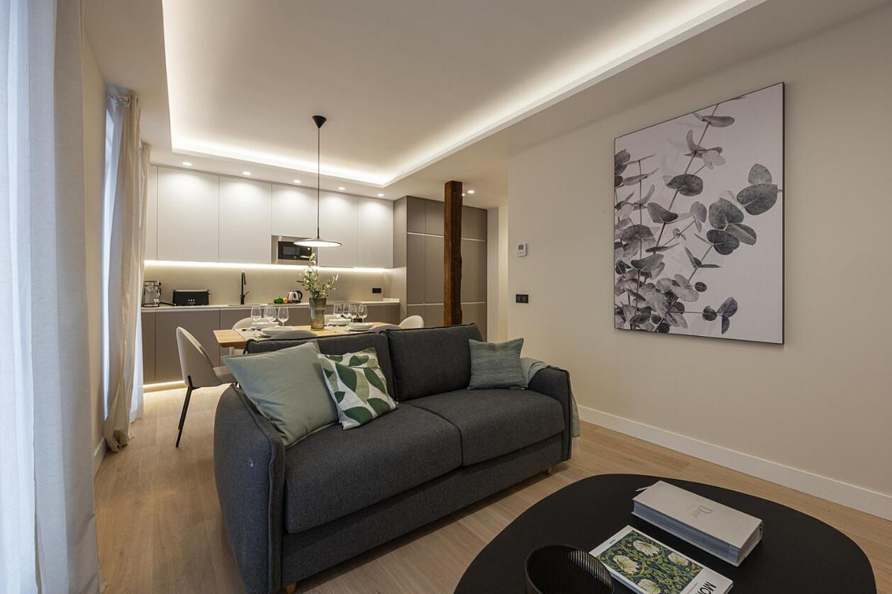 Gran Via Xv Calle De Conchas 4br 4bh Appartamento