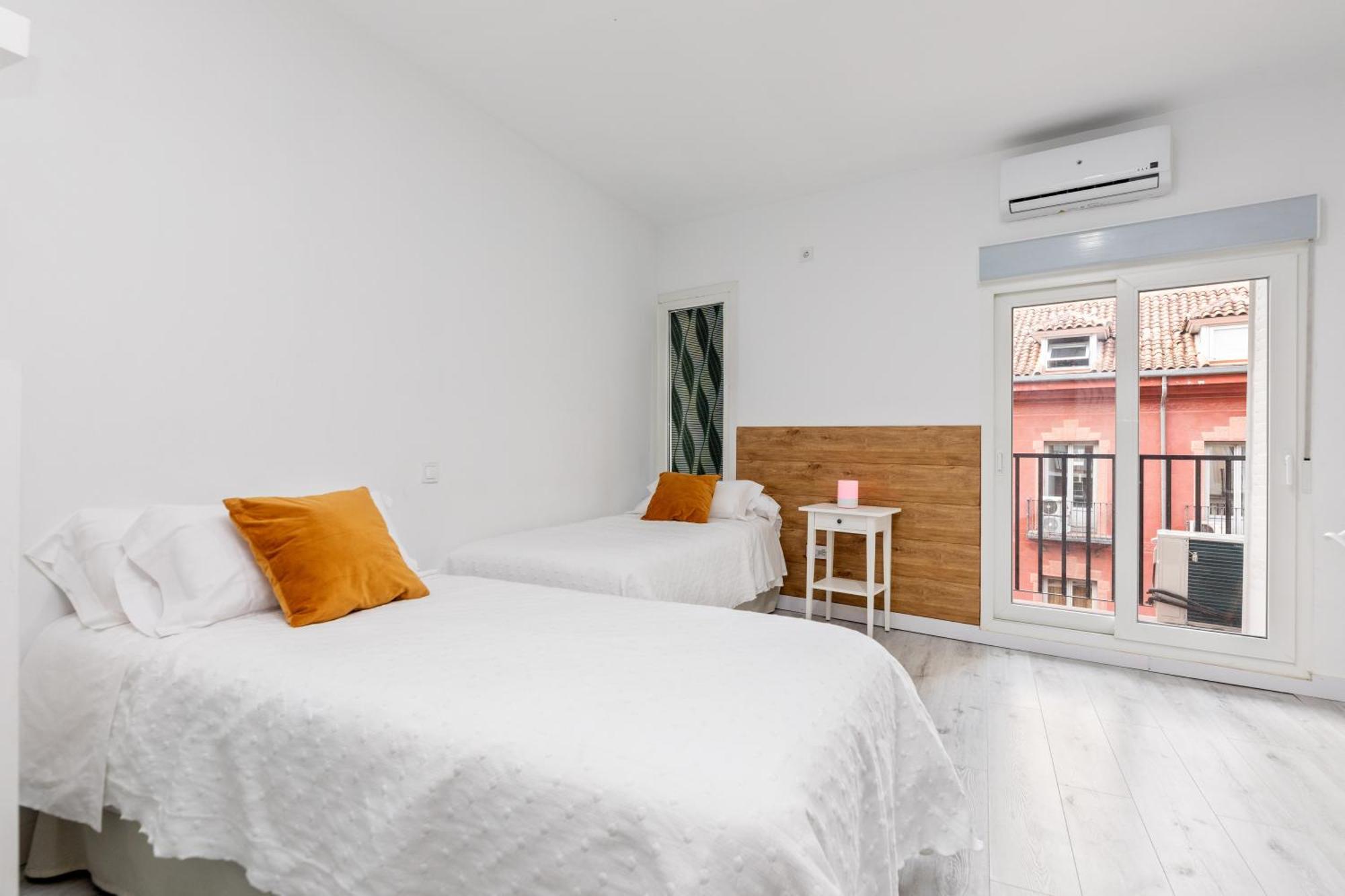 Jacinto Benavente Centro Apartamento Madrid