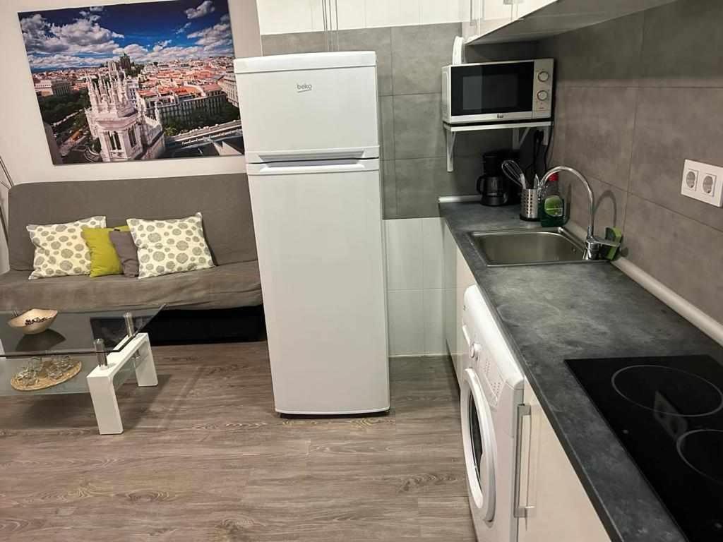 Comodo Y Agradable Estudio En Centro A3 * Madri