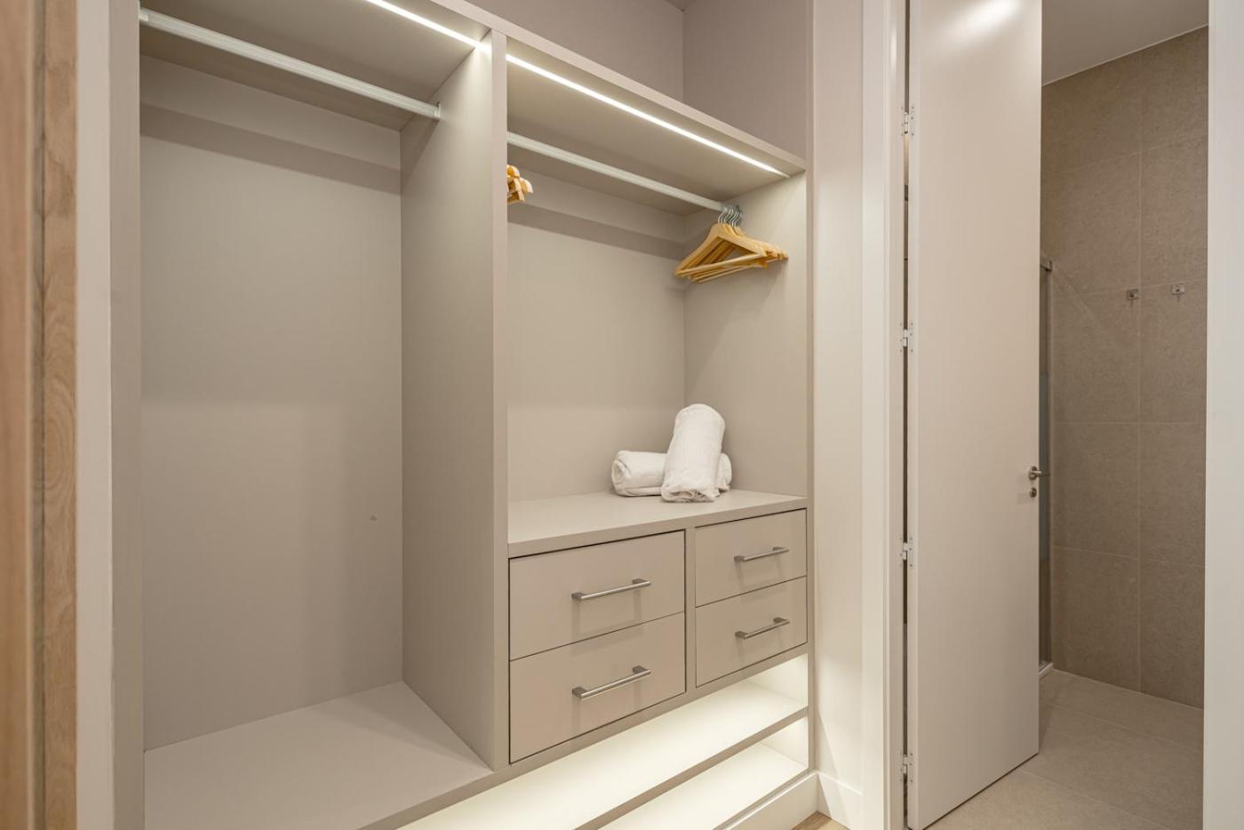 Appartement Lalatina Iv Calle Conde De Romanones 4br 4bh *