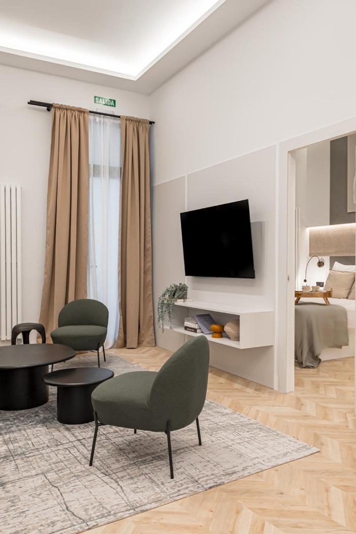 Apartment Malasana Vii Calle San Mateo 3br 3bh Madrid