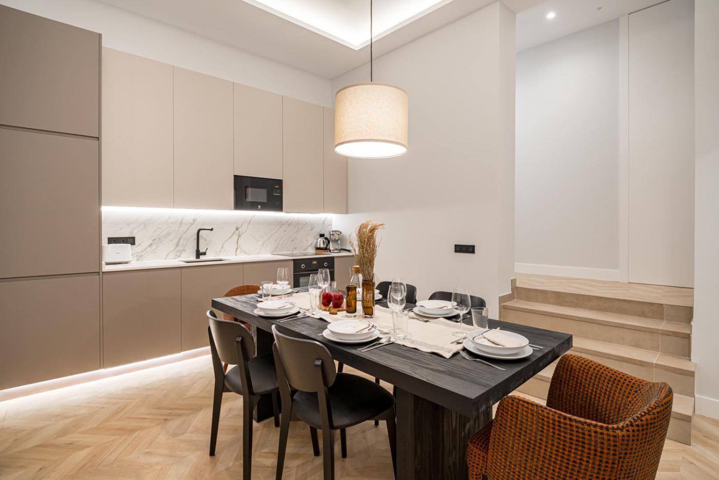 Apartamento Malasana Vii Calle San Mateo 3br 3bh