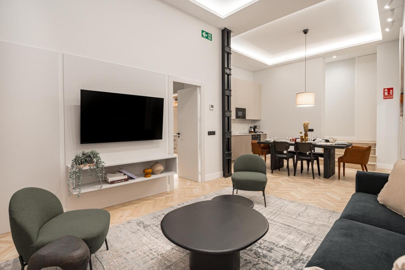 Malasana Vii Calle San Mateo 3br 3bh Apartment