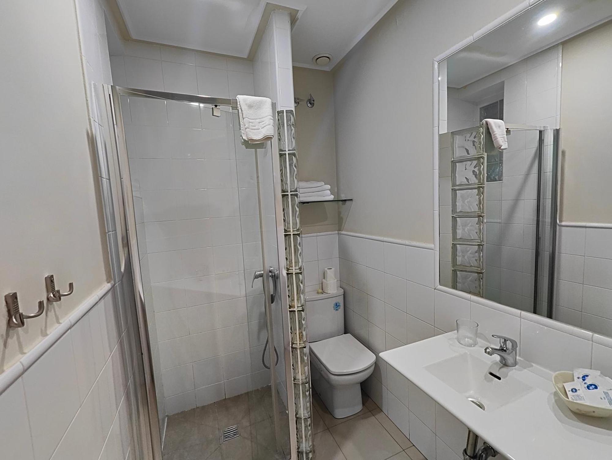 Pensión Hostal Madrid 3*