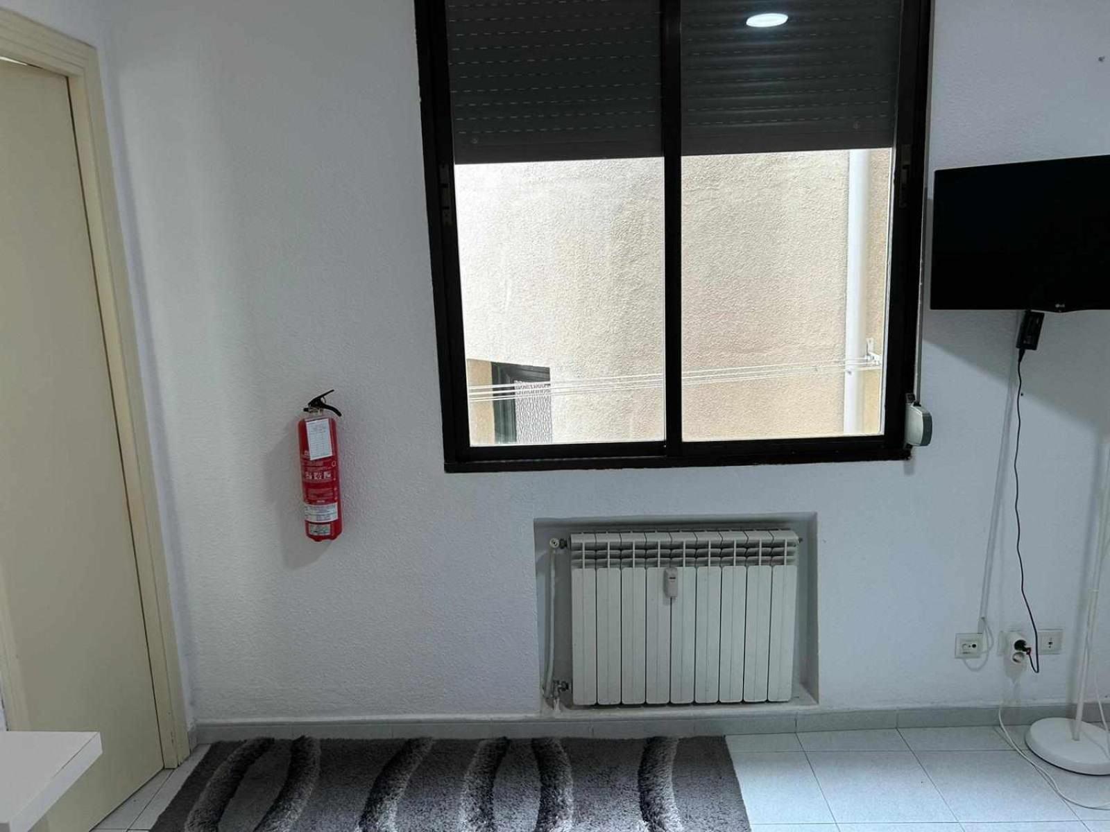Estudio En Plaza Callao Apartamento