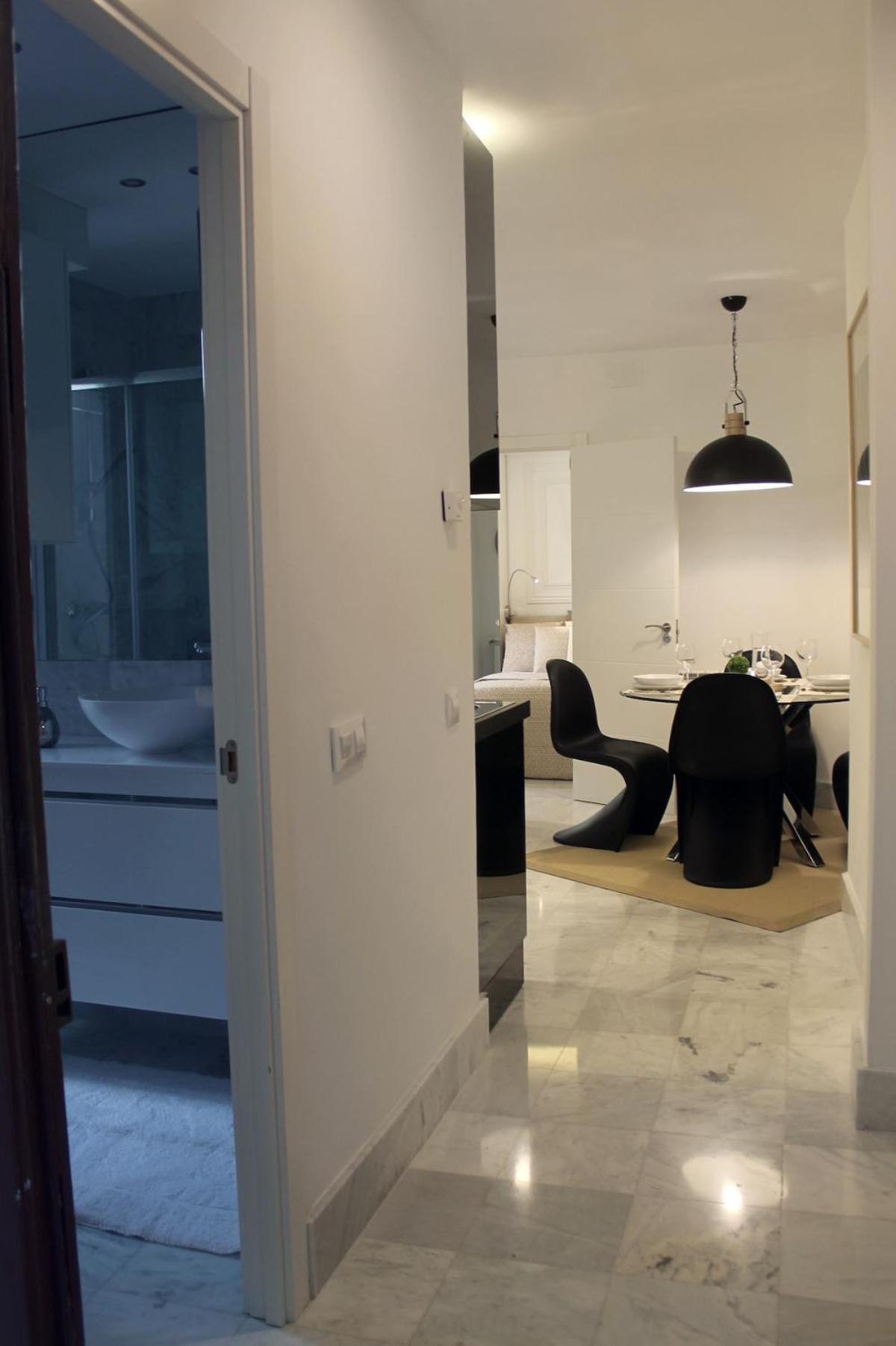 Apartamento Amazinn Places Embajadores Iii