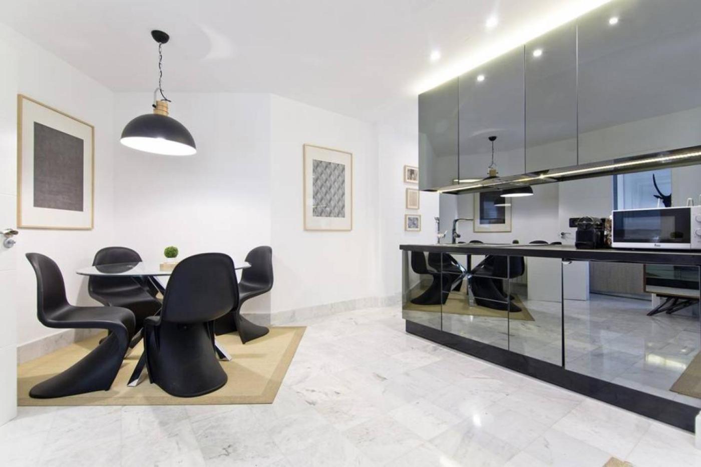 Amazinn Places Embajadores Iii Apartamento Madrid