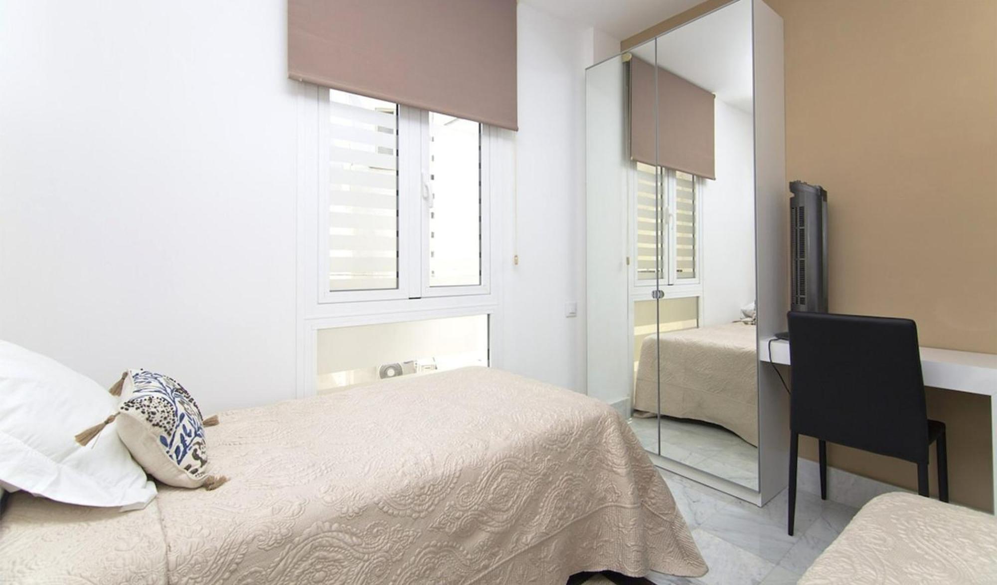 Apartamento Amazinn Places Embajadores Iii
