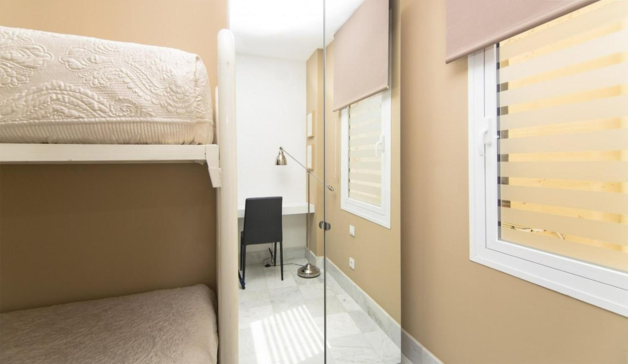 Amazinn Places Embajadores Iii Apartamento Madrid