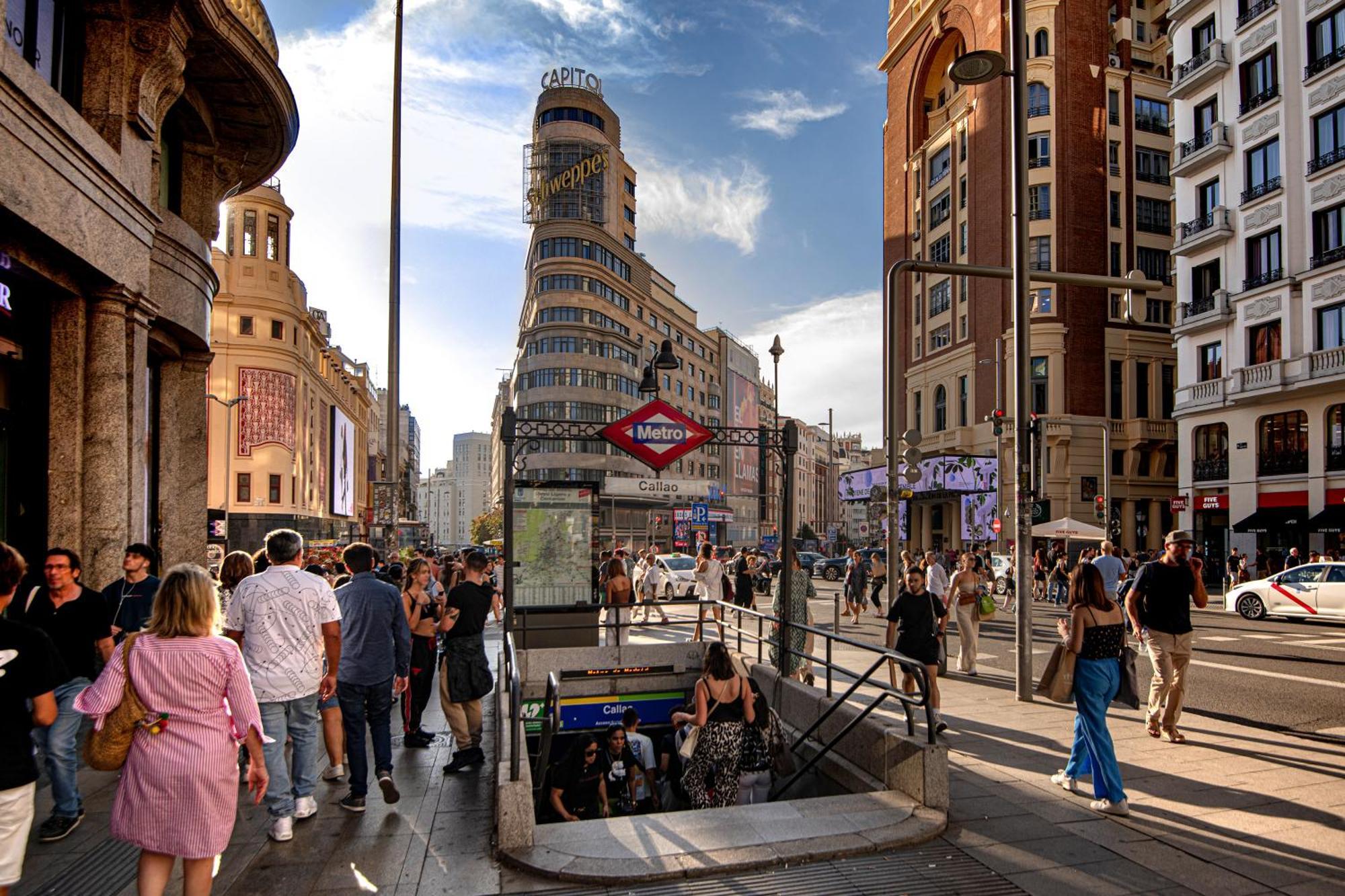 Gran Via Callao Malasana Apartment Madrid