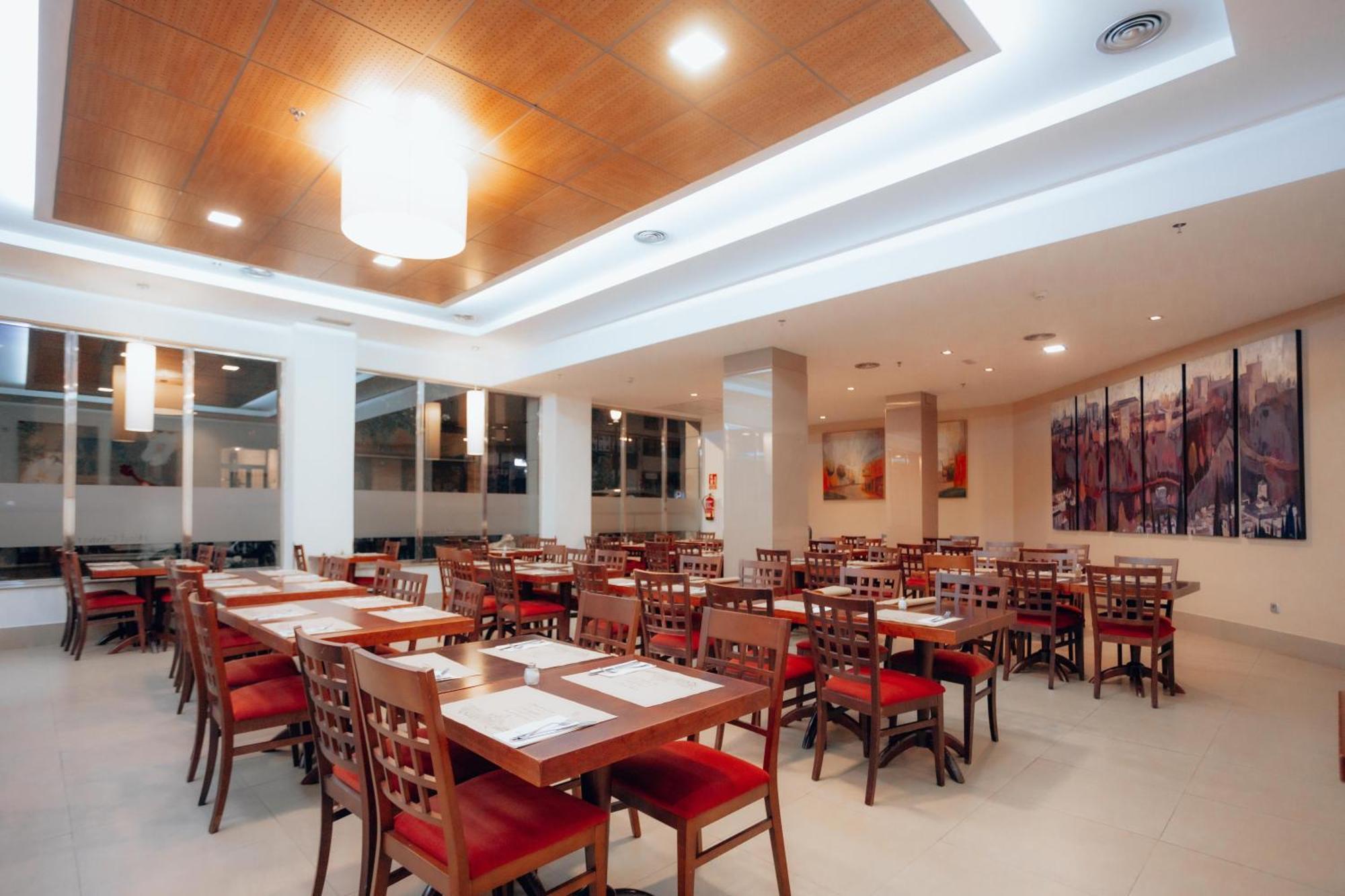 Porcel Ganivet Hotel 3*