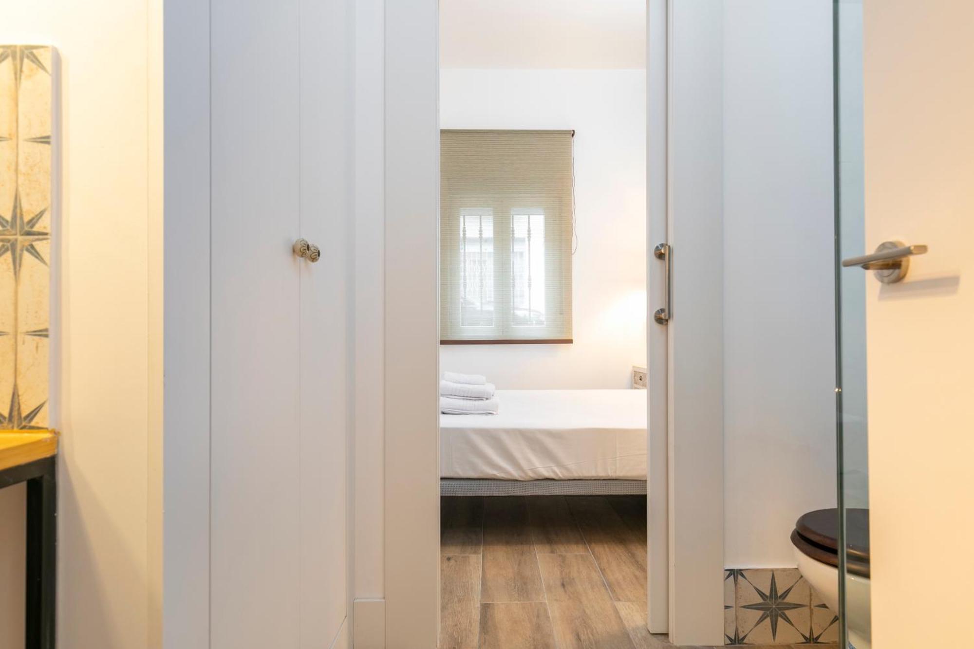 Plaza De Castilla Apartment *
