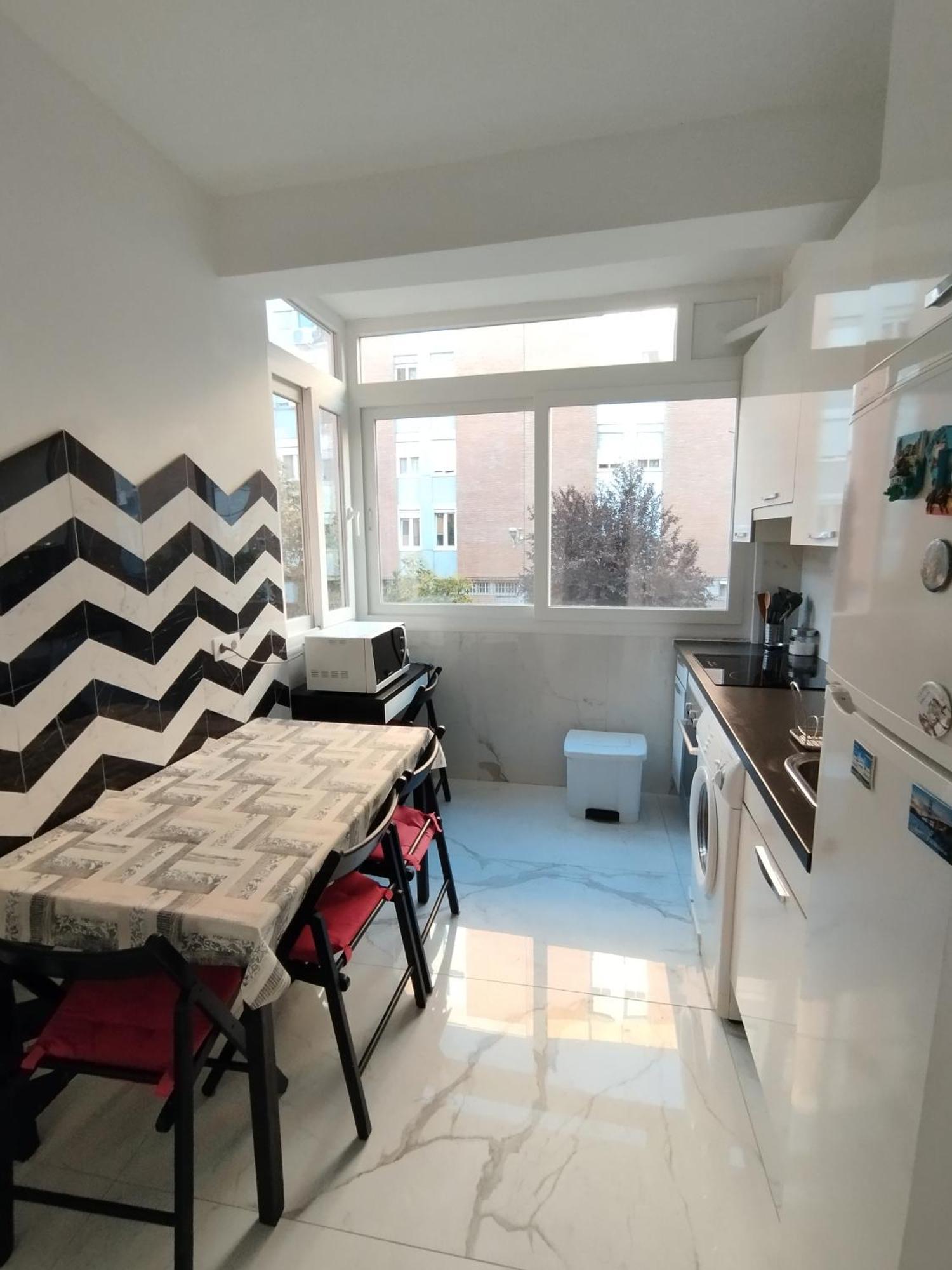 Apartamento Luminoso Y Nuevo En Rio Madrid