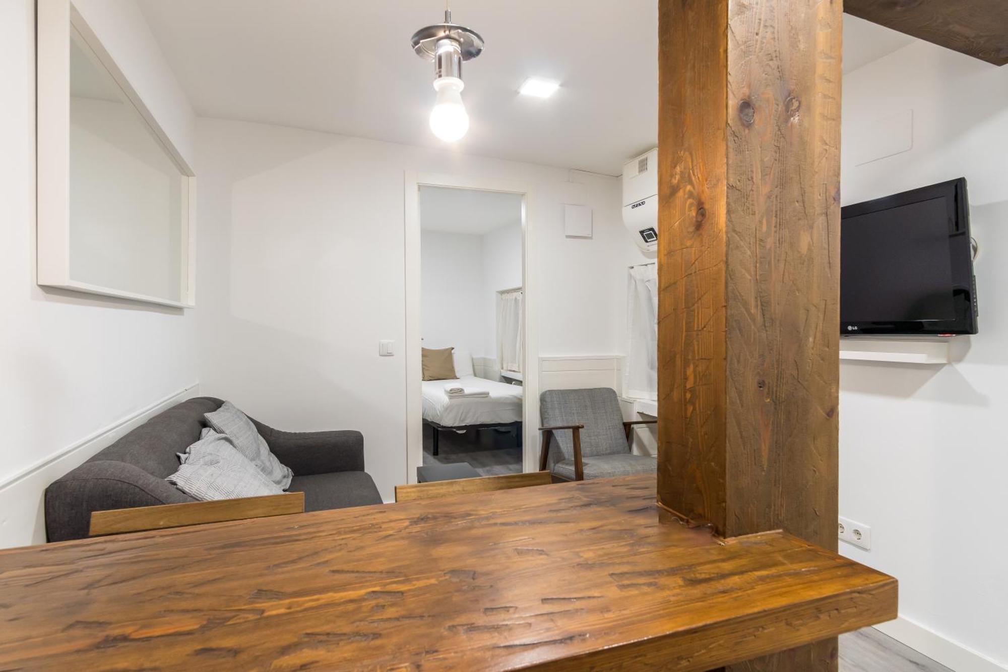 2 Bedrooms 1 Bathroom Furnished - Malasana - Modern In Downtown Area - Mintystay Madrid