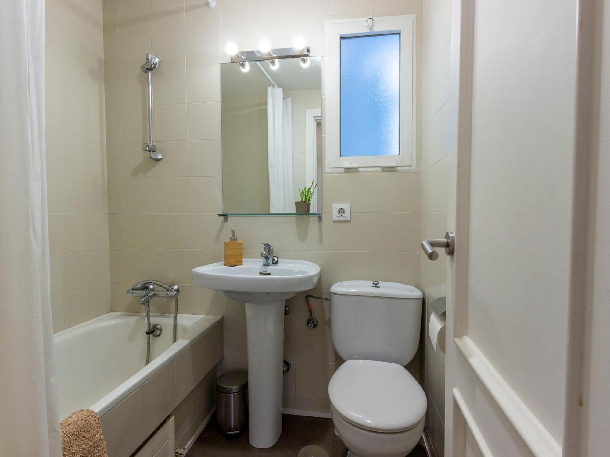 Chamartin-ciudad Ramos Carrion By Interhome Appartement Madrid