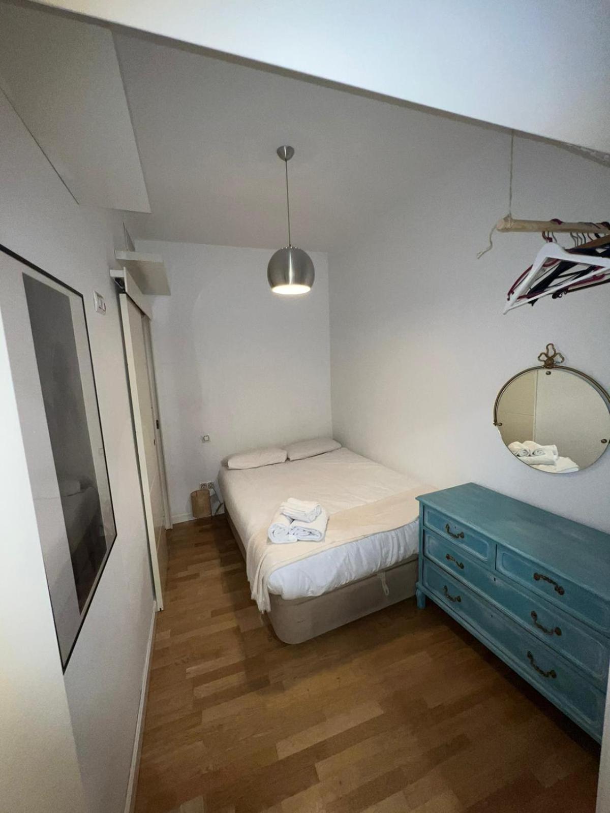 Comfortable Flat In Paseo Del Prado Atocha-almd8 * Madrid