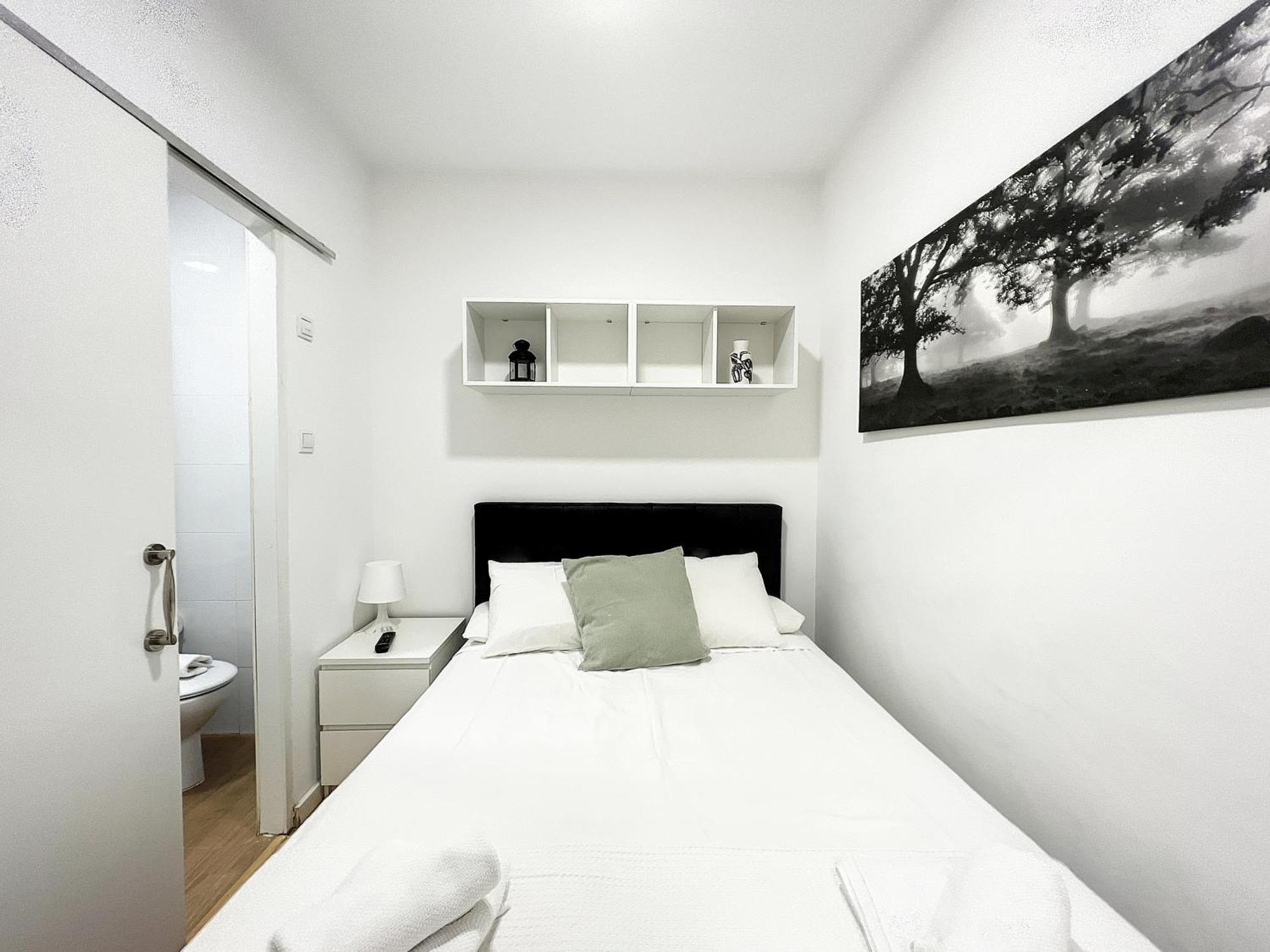 Urbantec Realty - Palacio Real - Opera Apartment *