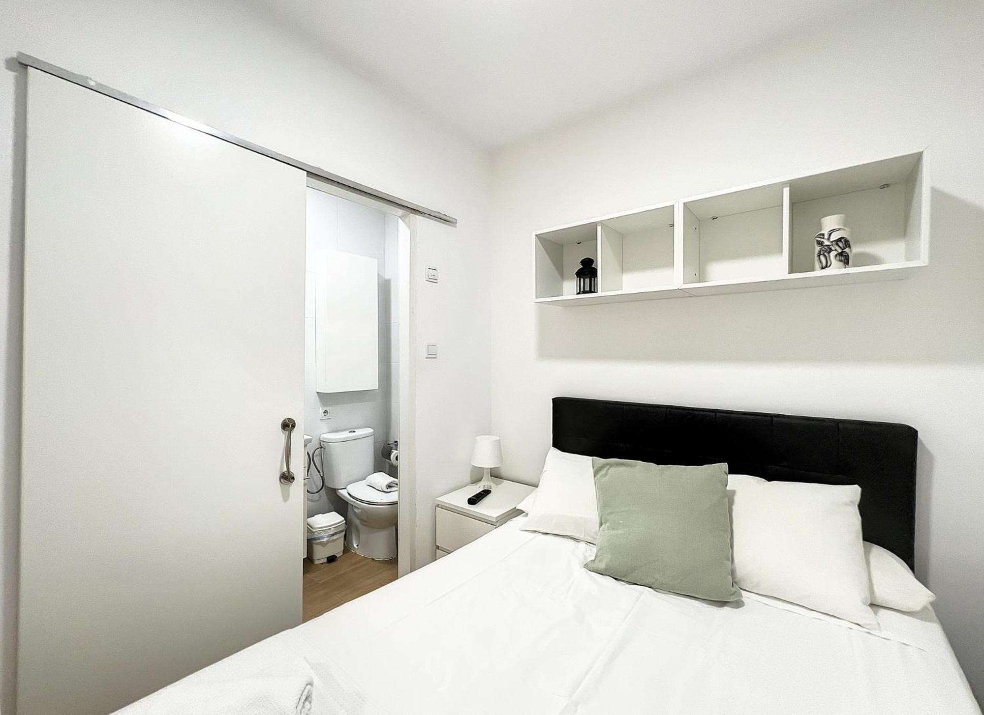 Urbantec Realty - Palacio Real - Opera Apartamento *