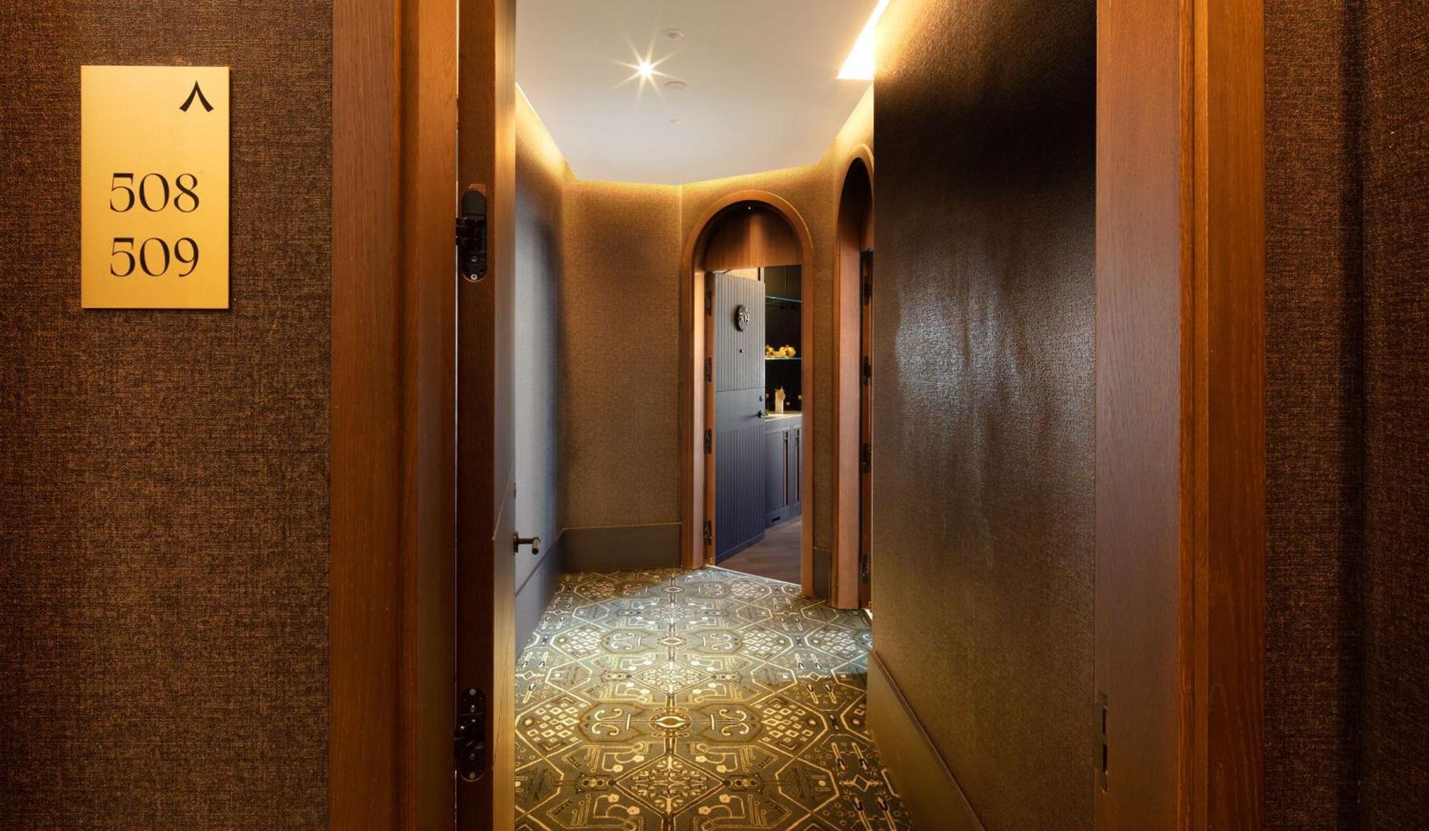 Hotel Montera Madrid, Curio Collection By Hilton Madrid