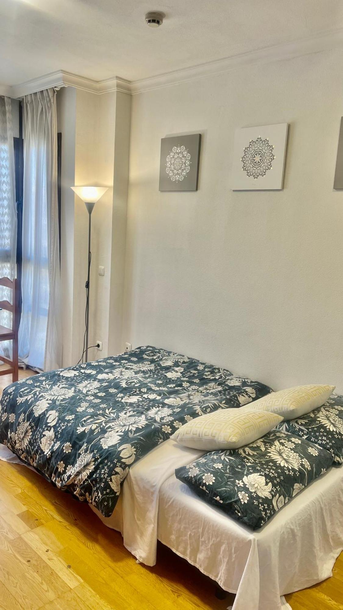 Deyanira Suite, Aeropuerto, Ifema Appartement
