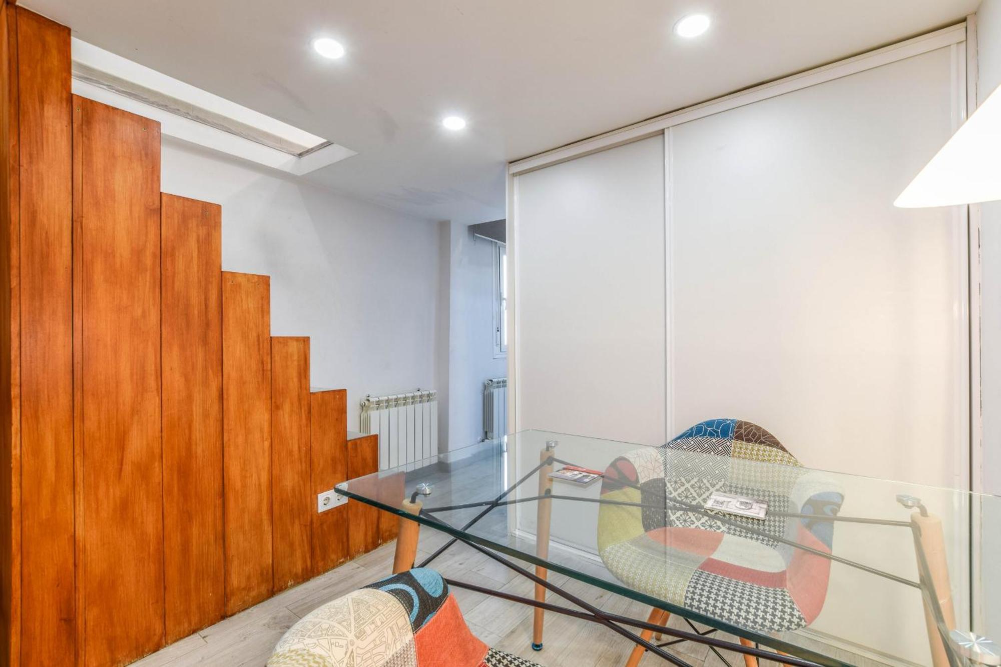 Loft Reformado En Chueca 4 Personas Alquiler Temporal Apartamento *