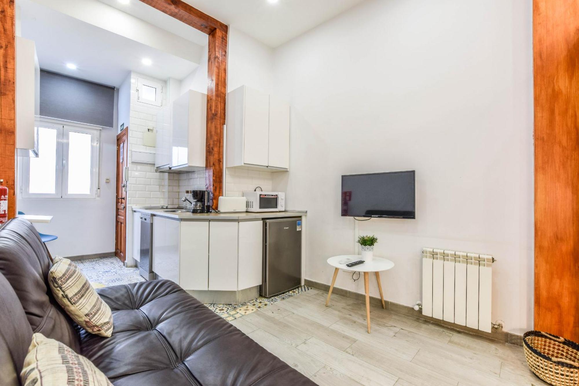 Loft Reformado En Chueca 4 Personas Alquiler Temporal Apartamento