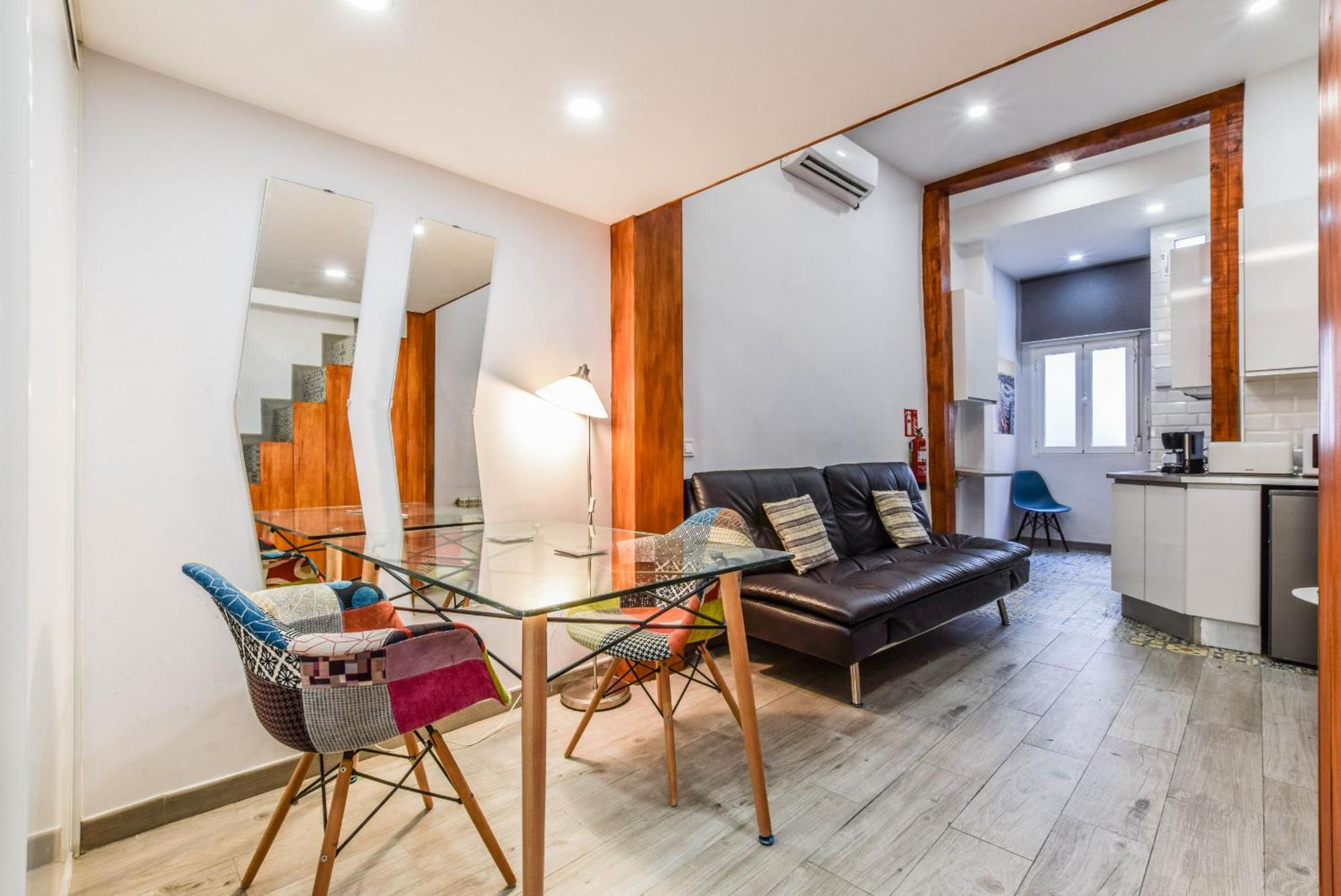 Loft Reformado En Chueca 4 Personas Alquiler Temporal Apartamento Madrid