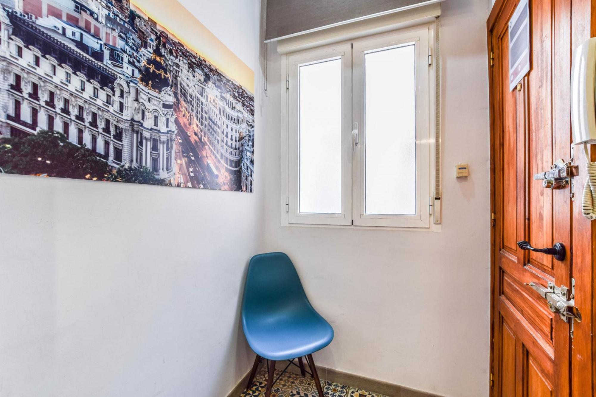 Loft Reformado En Chueca 4 Personas Alquiler Temporal Apartamento