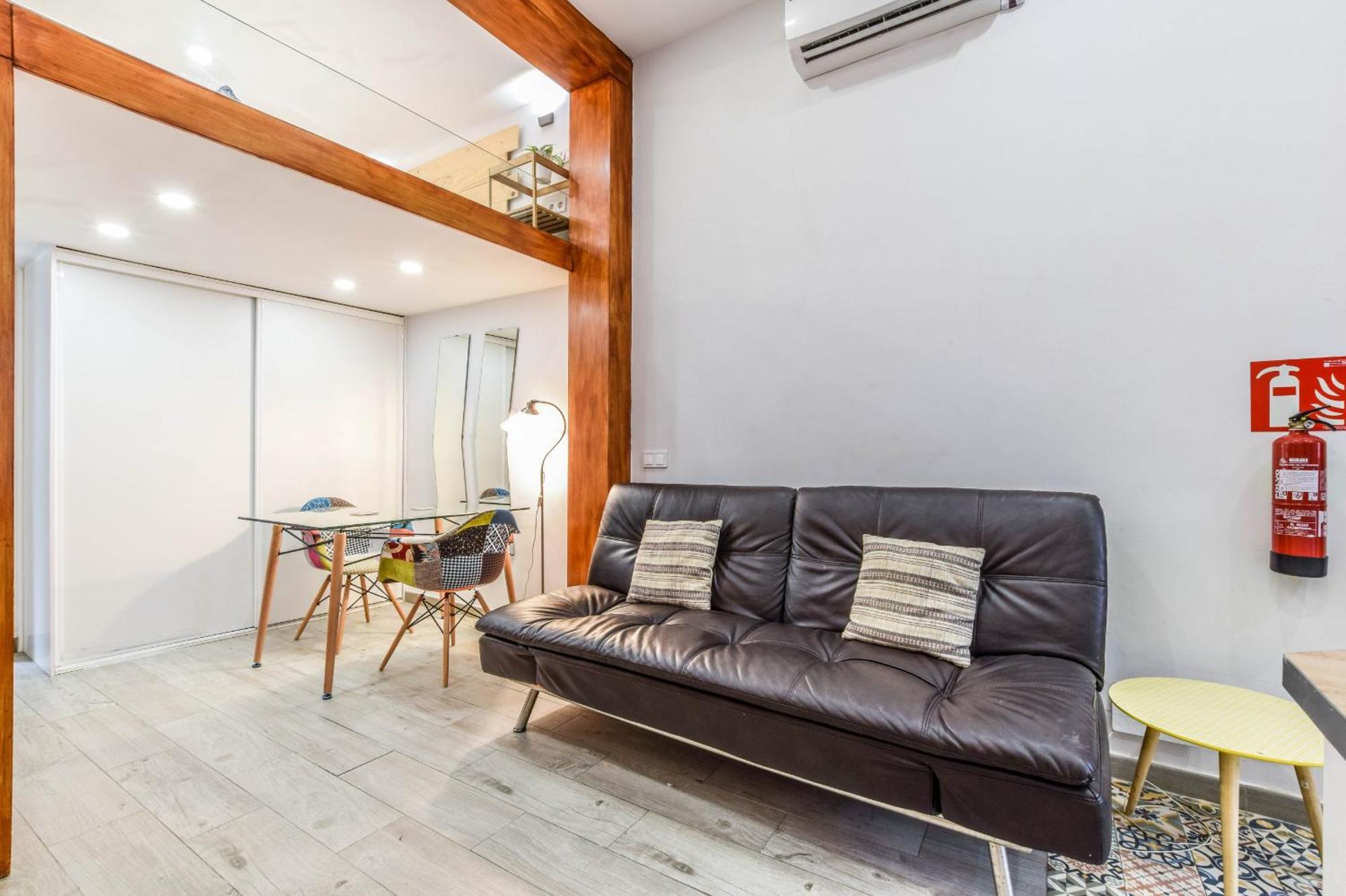 Apartamento Loft Reformado En Chueca 4 Personas Alquiler Temporal *