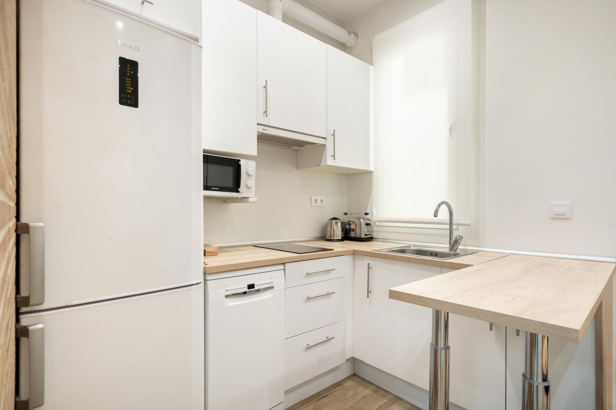 Velarde, Confort Para 2 En Barrio Malasana Apartamento Madrid