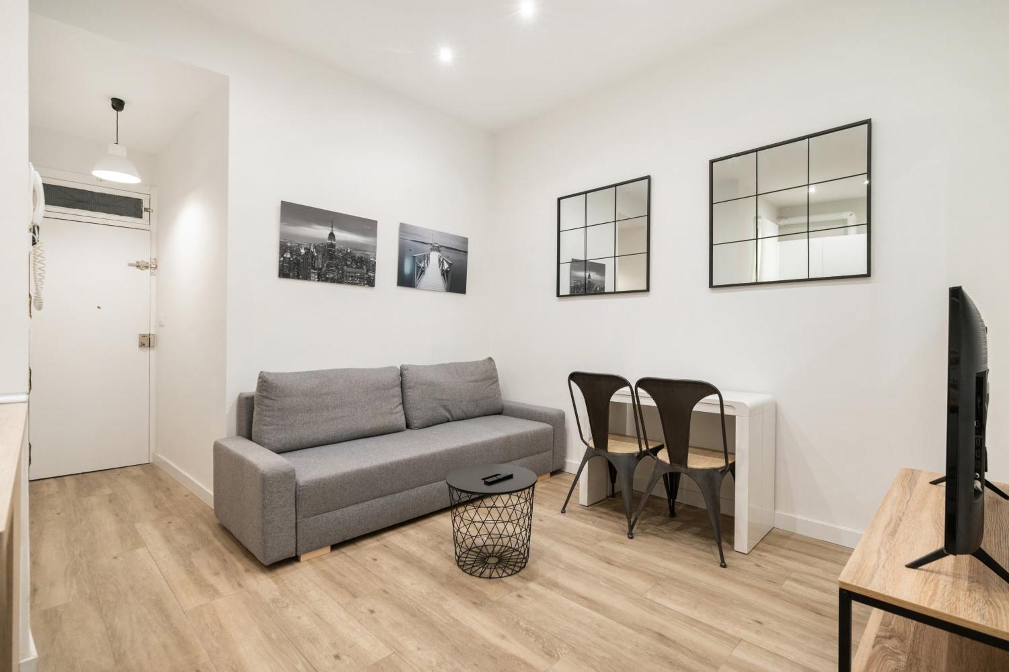 Velarde, Confort Para 2 En Barrio Malasana Apartamento Madrid