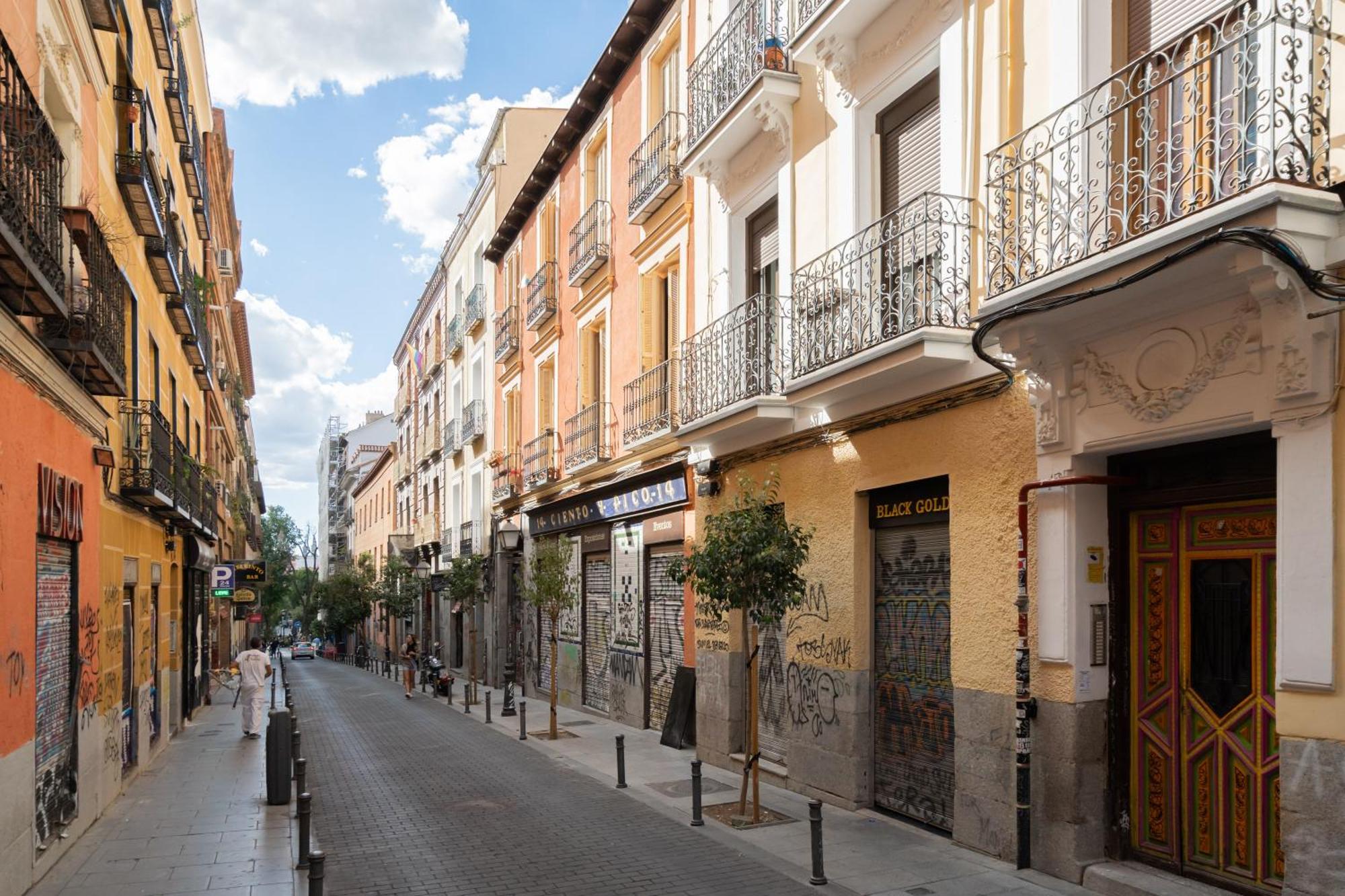 Velarde, Confort Para 2 En Barrio Malasana Apartamento Madrid