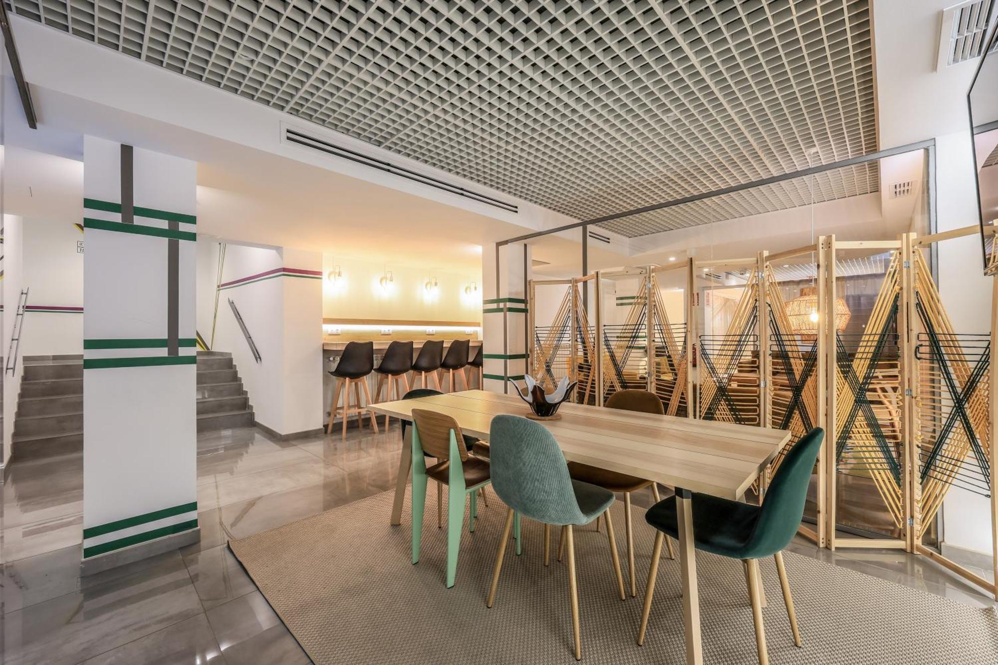 Amazinn Places Blasco De Garay 102 * Madrid