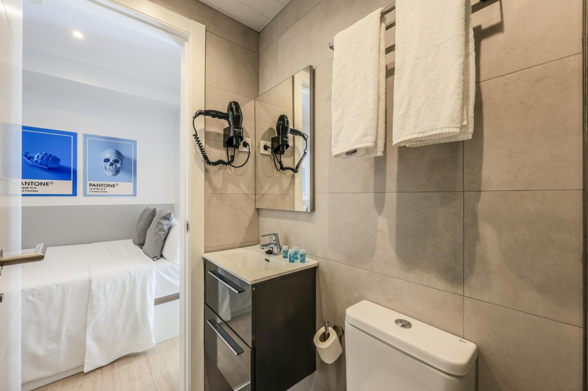 Amazinn Places Blasco De Garay 102 * Madrid