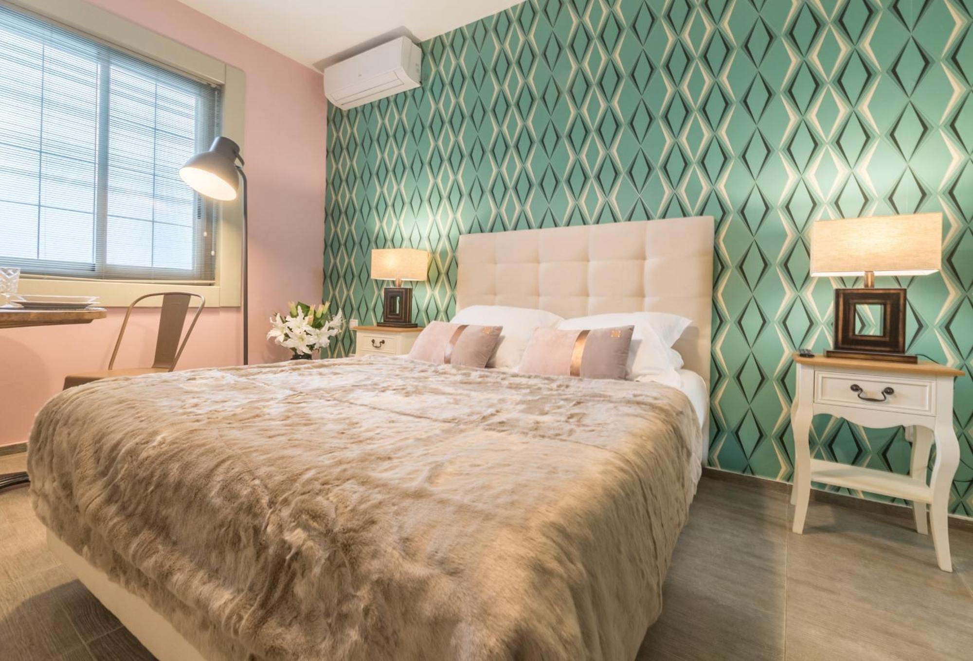 Santa Ana Boutique En Madrid