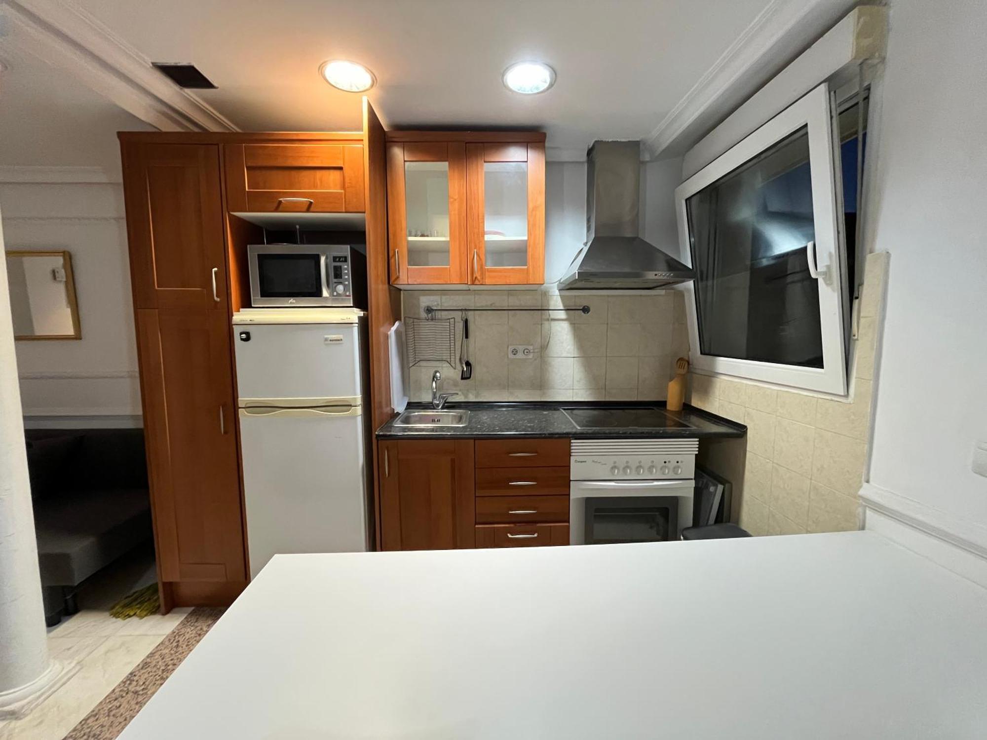 Pisos Con Piscina De Temporada Corta Apartamento