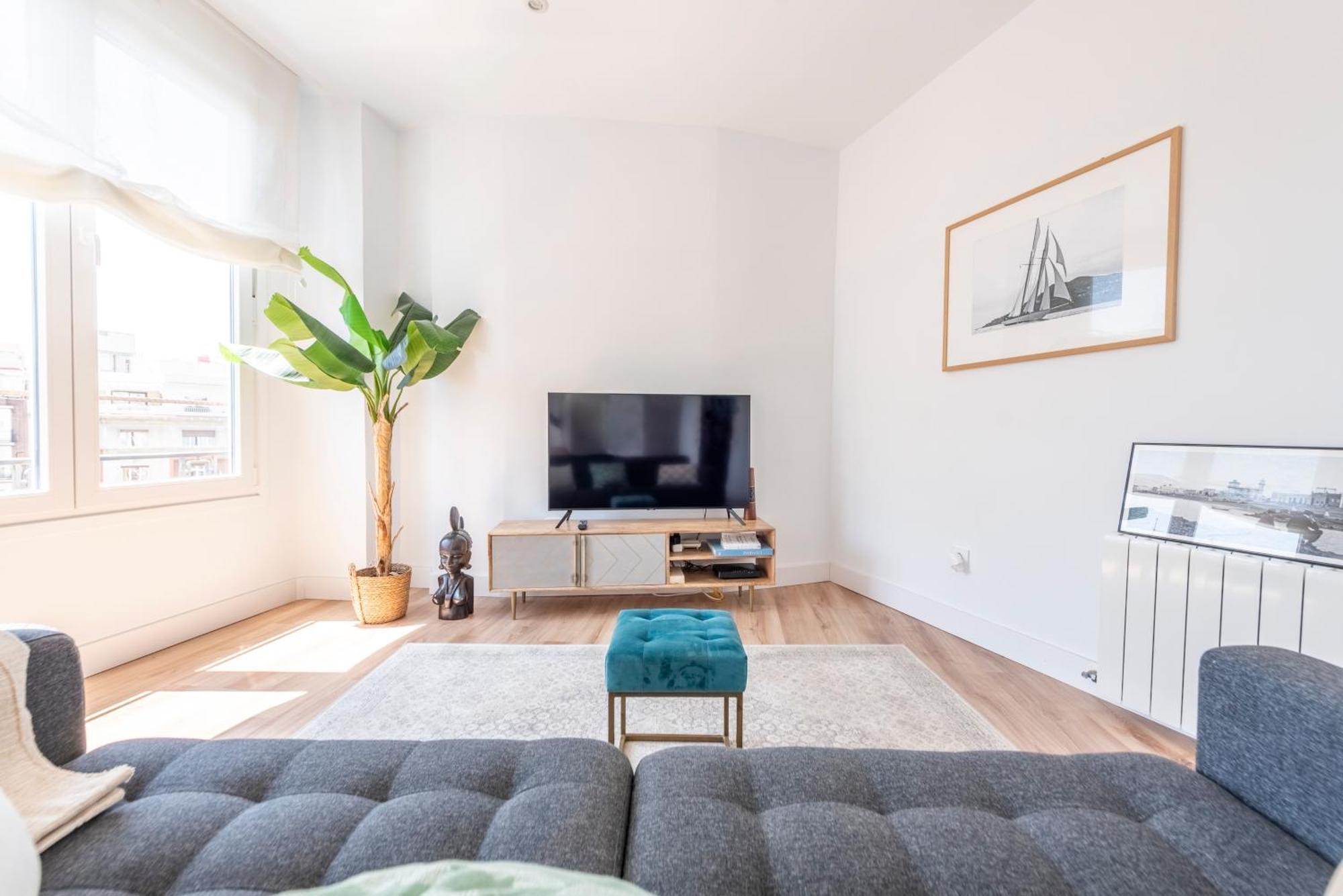 Apartment Alcala Street View