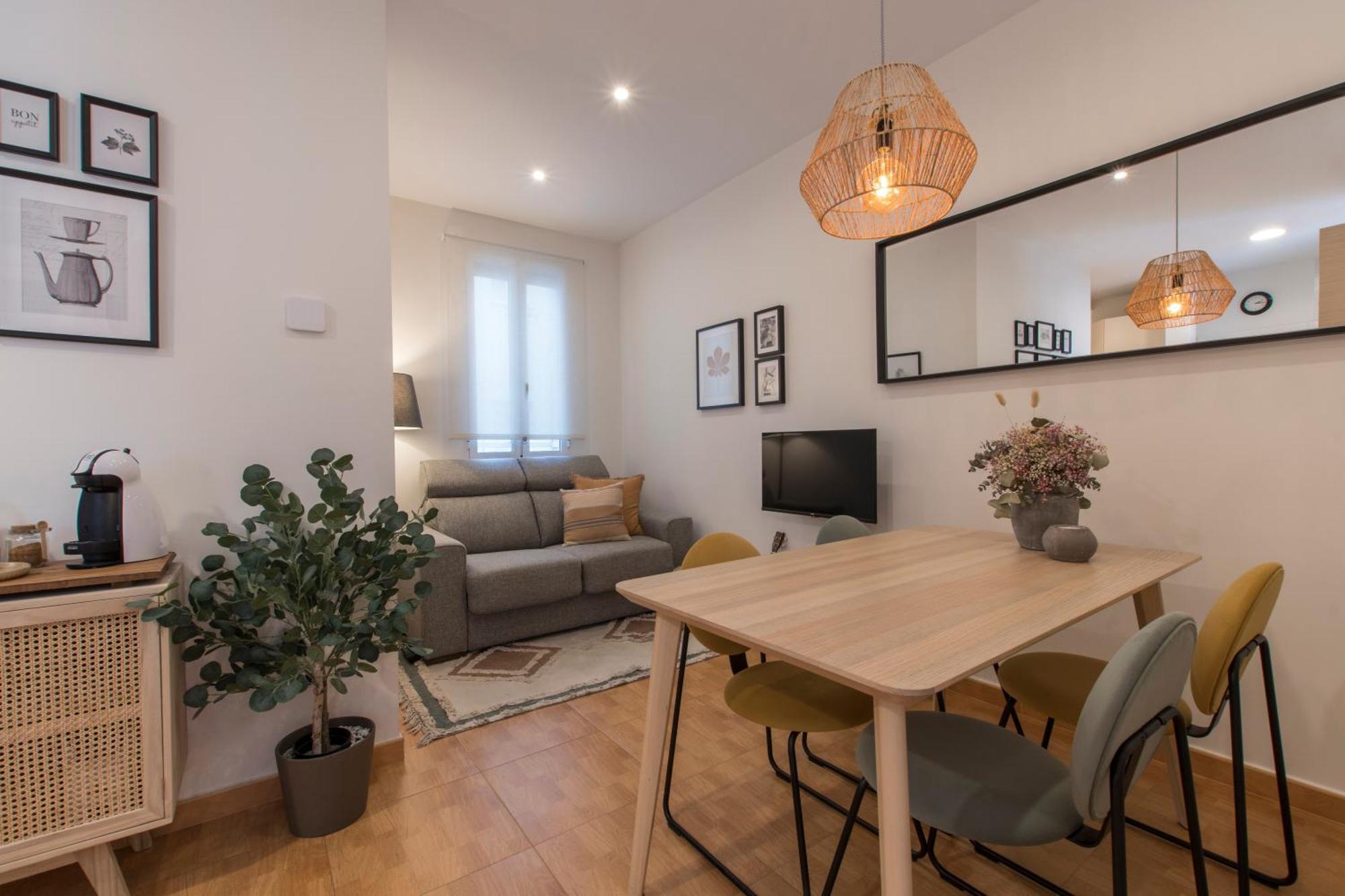 Apartment Fee4me. Elegant Flat A Few Minutes From Atocha. Madrid