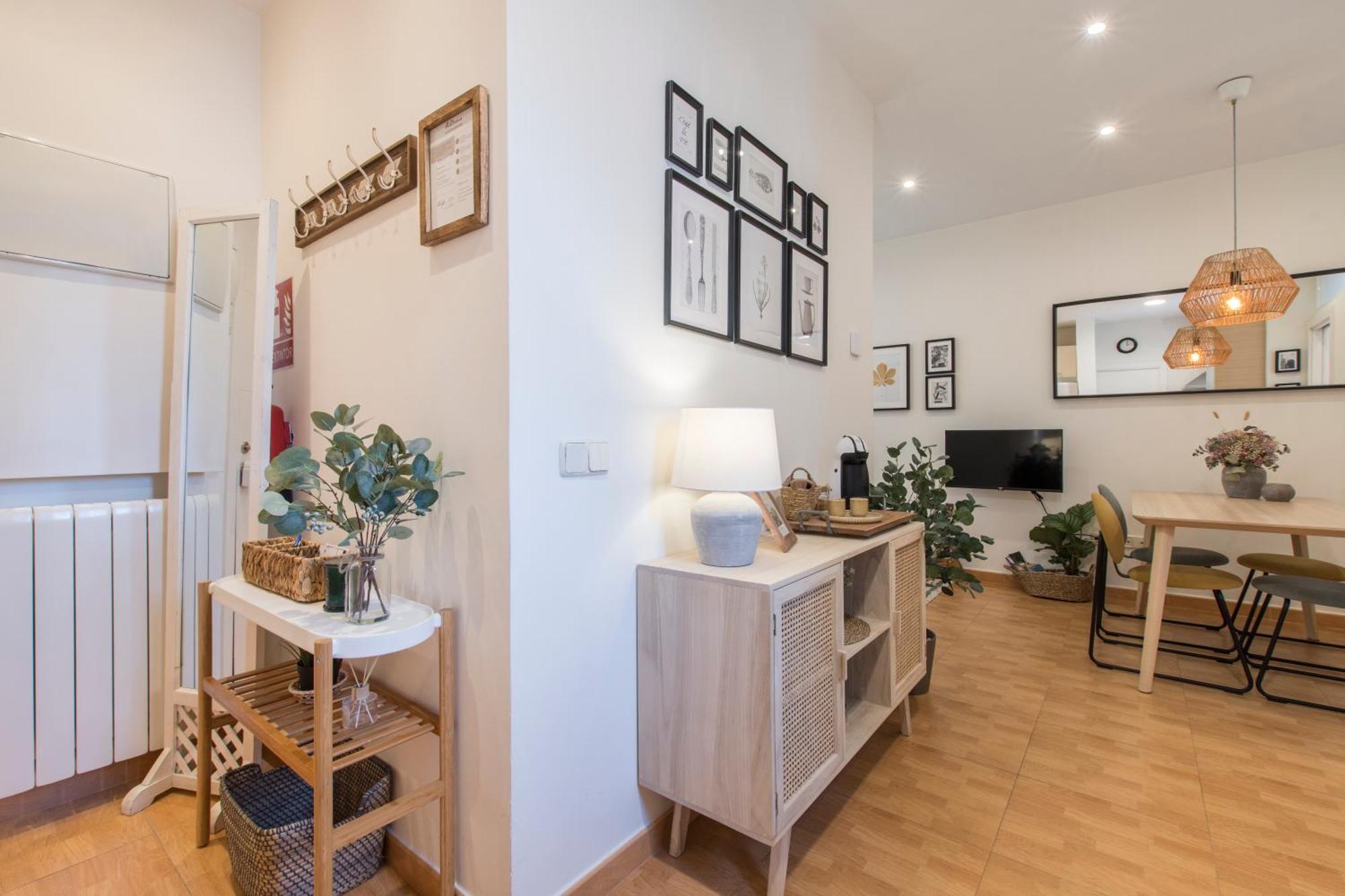Fee4me. Elegant Flat A Few Minutes From Atocha. Apartamento Madrid
