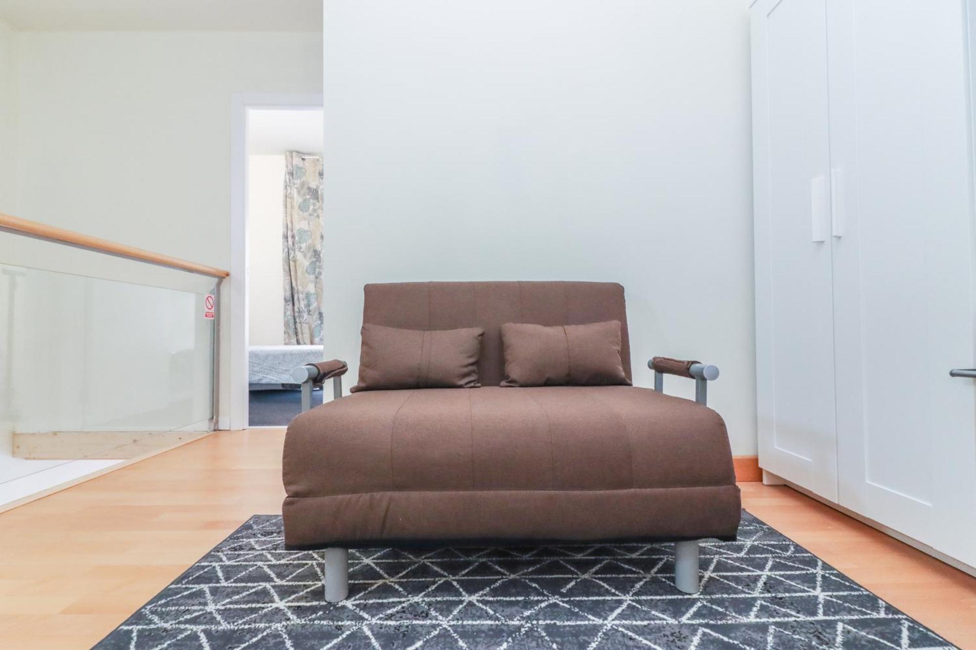 Bright Duplex For Families-vicalv Apartment